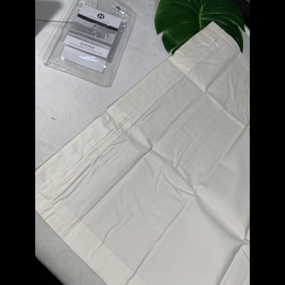 NIB Hotel Collection Contrast Flange (1) European Sham in 2 Tone Pear - Picture 9 of 12